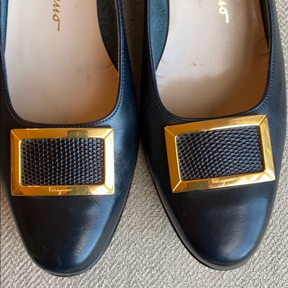 🌟Salvatore Ferragamo Pumps🌟 - Picture 9 of 16